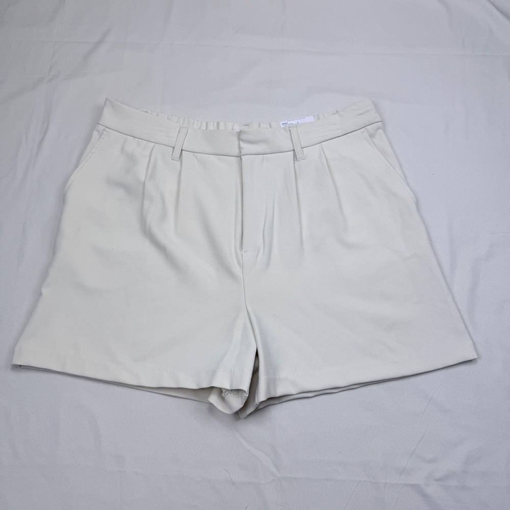 SO Women's High Waist Cream Shorts